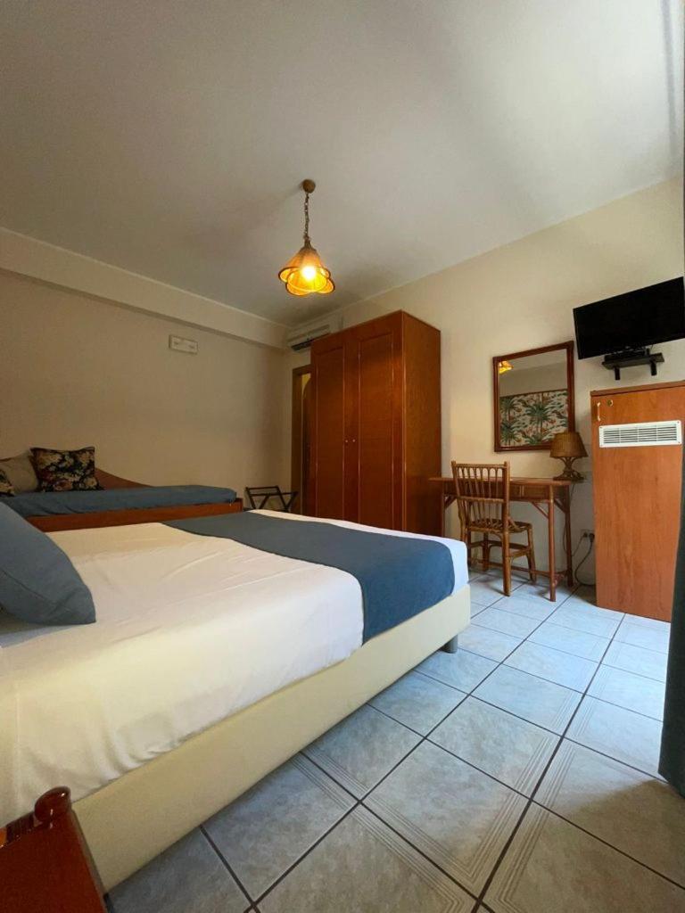 Casa Famiani Bed & Breakfast Letojanni Extérieur photo