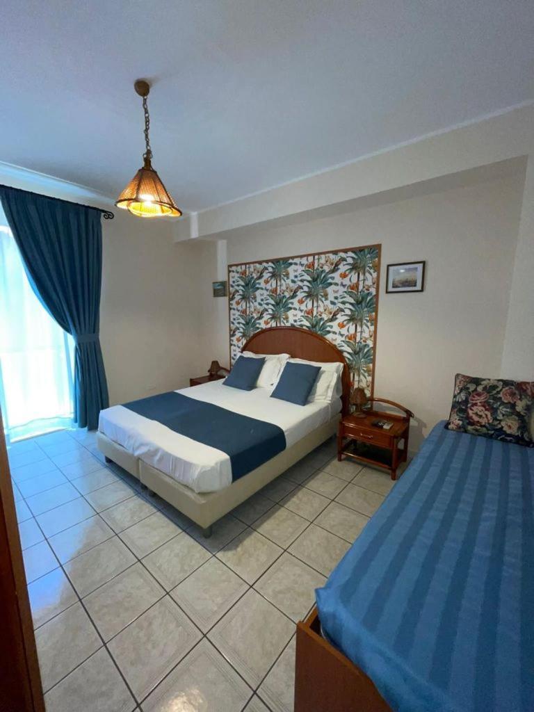 Casa Famiani Bed & Breakfast Letojanni Extérieur photo