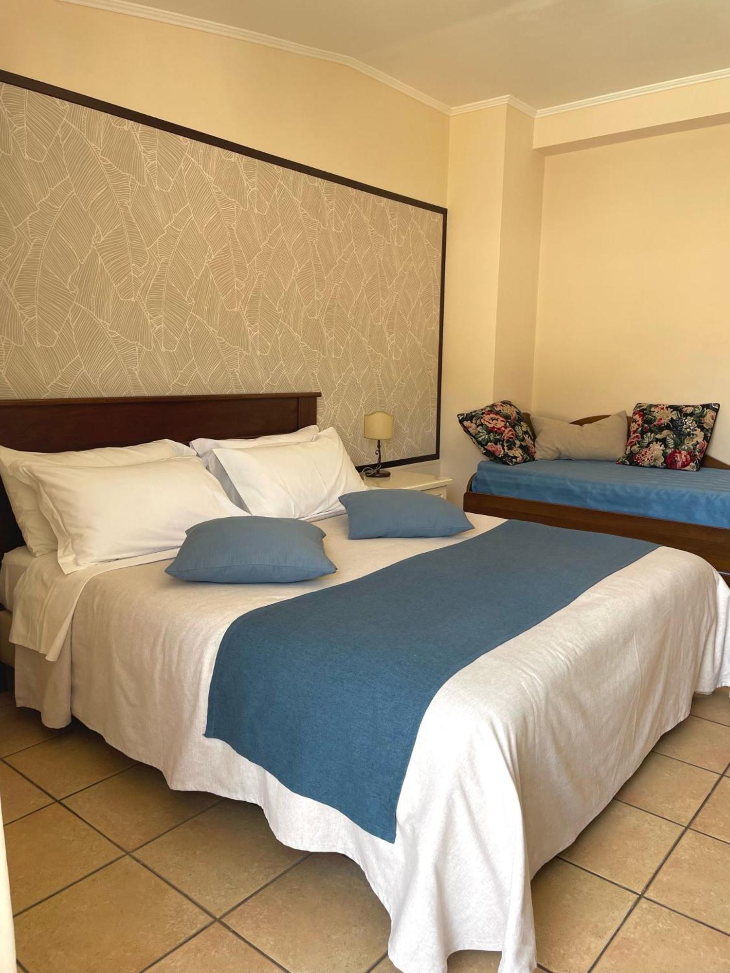 Casa Famiani Bed & Breakfast Letojanni Extérieur photo